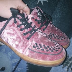 T.U.K. ROSE PINK VELVET VLK